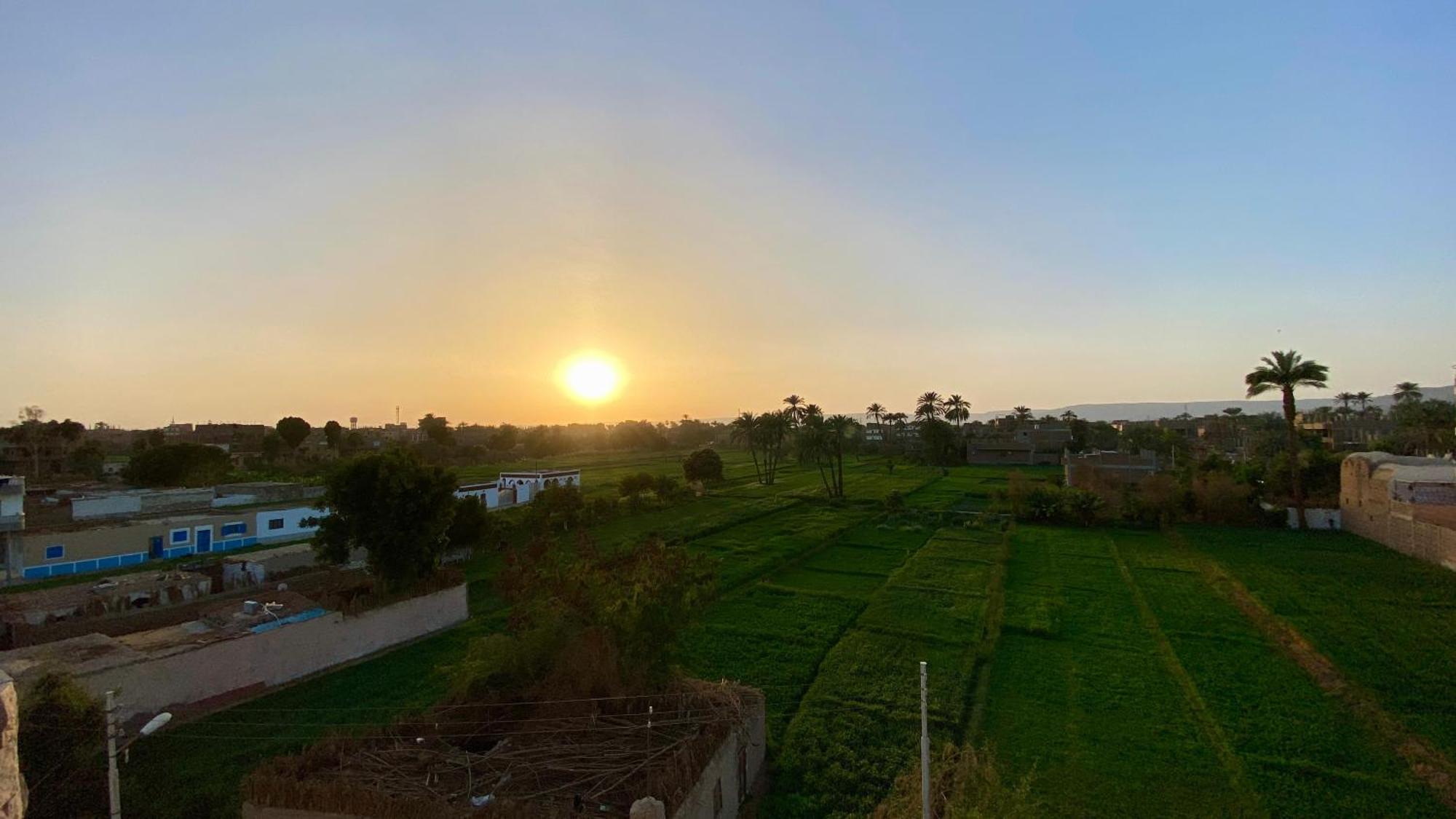 Villa Sun Wing - Guest House Luxor Exterior foto